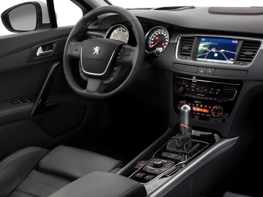  Peugeot 508 GT 2010 года  (фото 5 из 18)